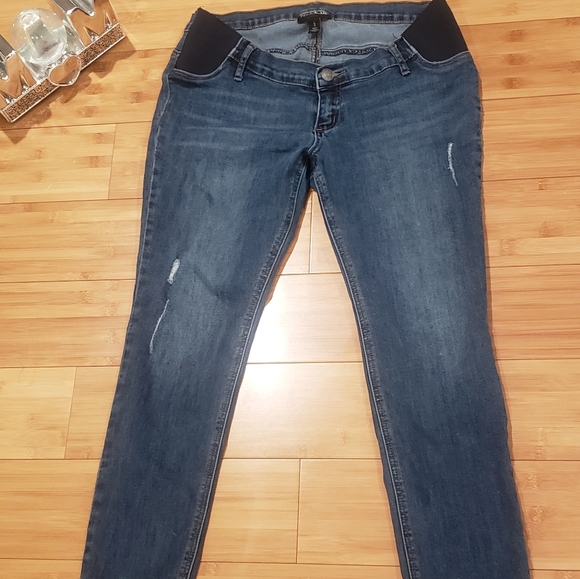 Maternity Denim Low Rise Size Large! - Picture 2 of 6